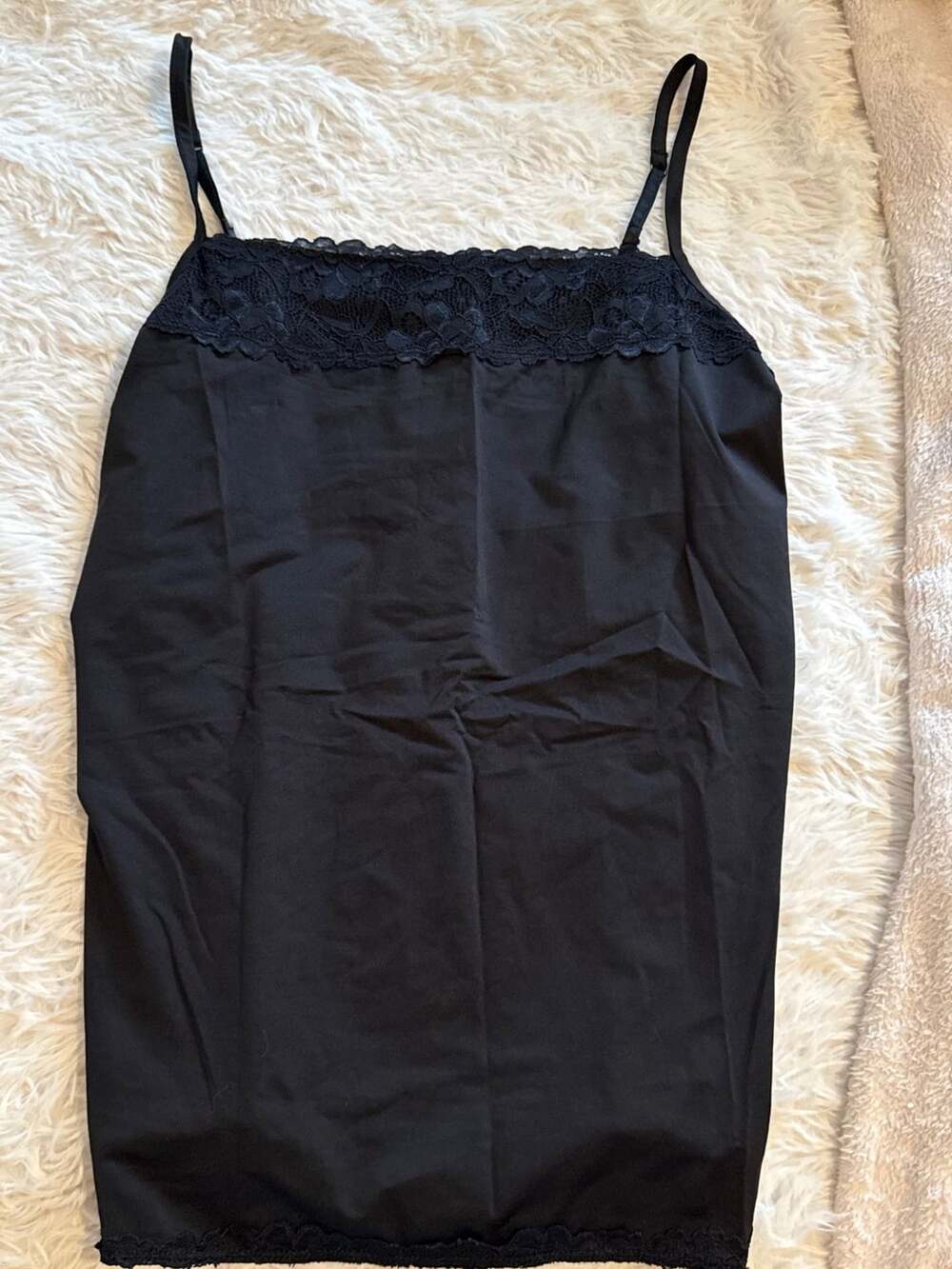 maurices Cami Size XL Black Lace Trim tank top EUC